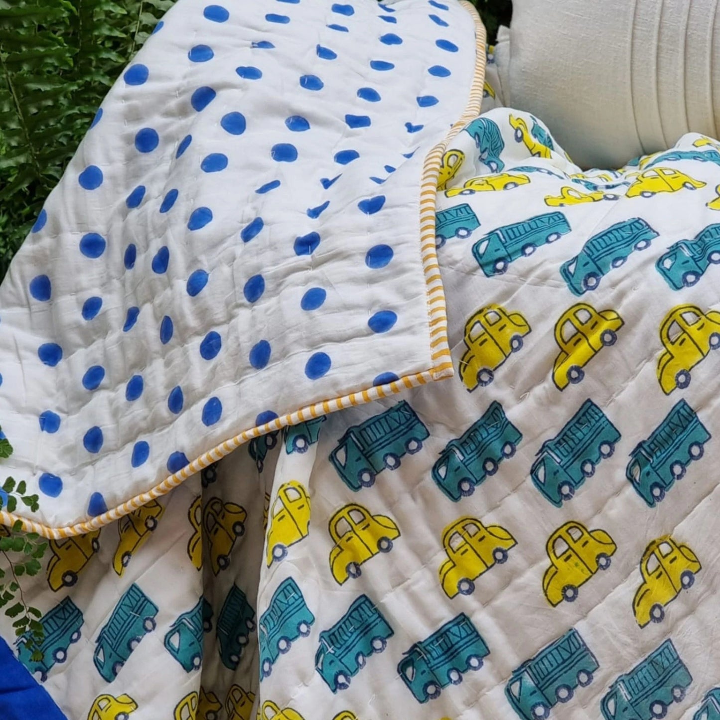 Yellow Cars GOTS Certified Organic Cotton Reversible Baby Quilt (100×120cm)